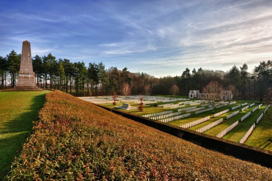 From Bruges: Flanders Fields Remembrance Full-Day Trip - Ypres, lunch, and the In Flanders Fields Museum