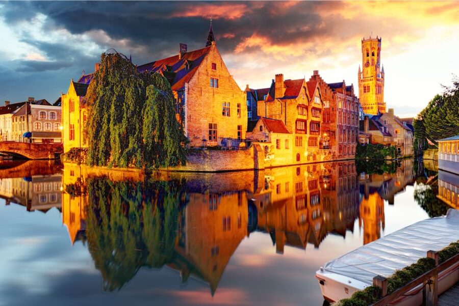 From Brussels: Bruges Day Trip with Boat Tour Option (ENG) - What the $50 price really buys you