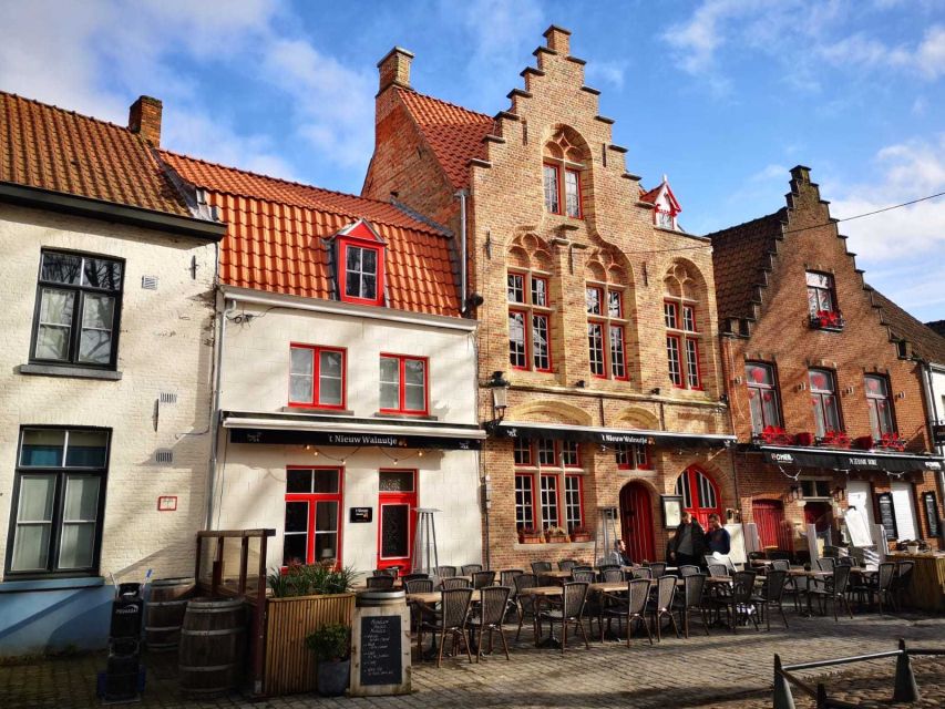 From Brussels: Bruges Day Trip with Boat Tour Option (ENG) - Seeing Bruges through a guide’s eyes