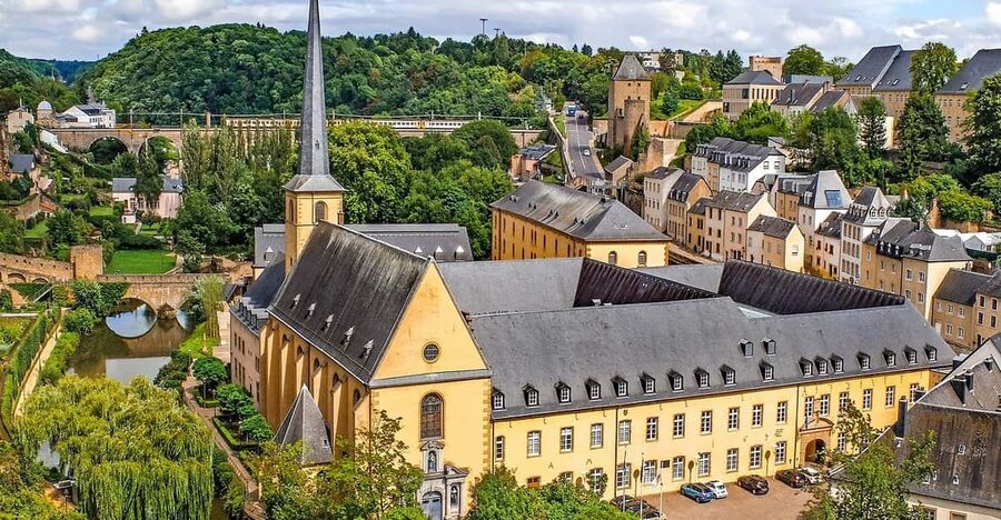 From Brussels: Guided Day Trip to Dinant and Luxembourg - Making the most of free time in Luxembourg