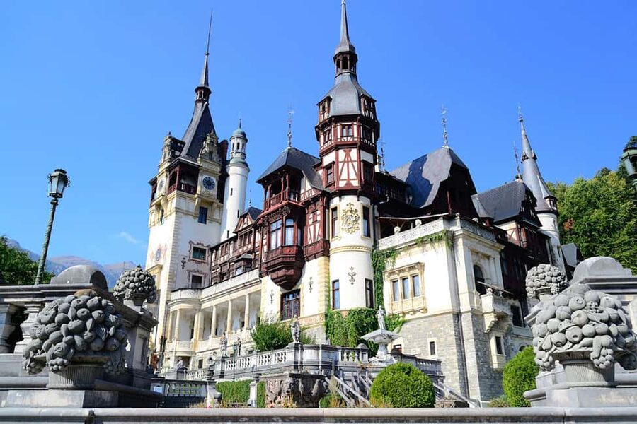 From Bucharest: Castles, Carpathians, and Brașov Day Trip - Why this Bucharest day trip works