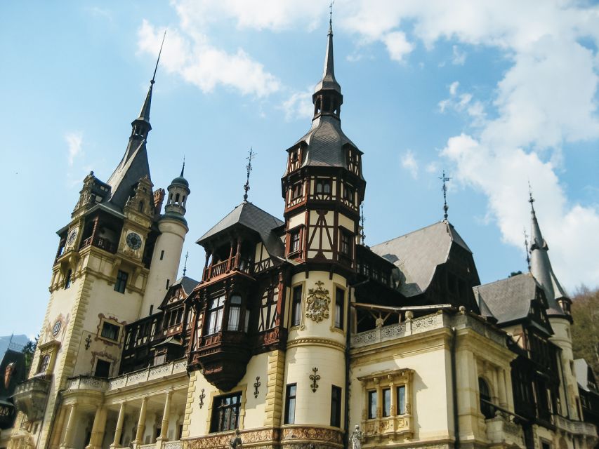From Bucharest: Day Trip to Dracula and Peles Castle - Who will enjoy this experience most