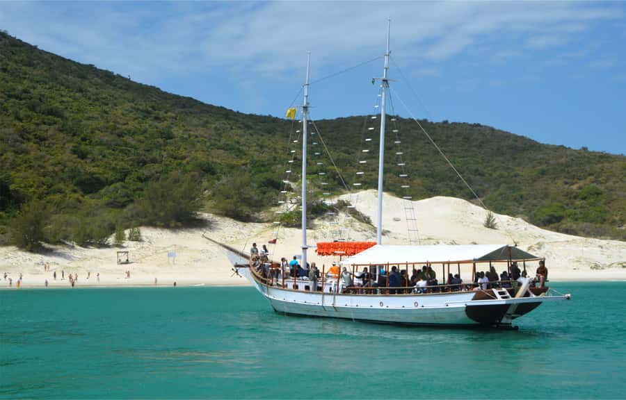 From Búzios: Arraial do Cabo and Cabo Frio Day Trip - The one-hour ride from Búzios
