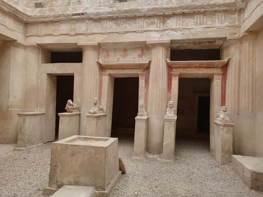 From Cairo: Private Luxurious Day Trip to Alexandria - Kom el Shoqafa: Alexandria underground