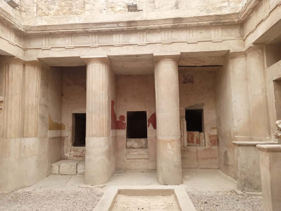 From Cairo: Private Luxurious Day Trip to Alexandria - A local lunch with a simple plan