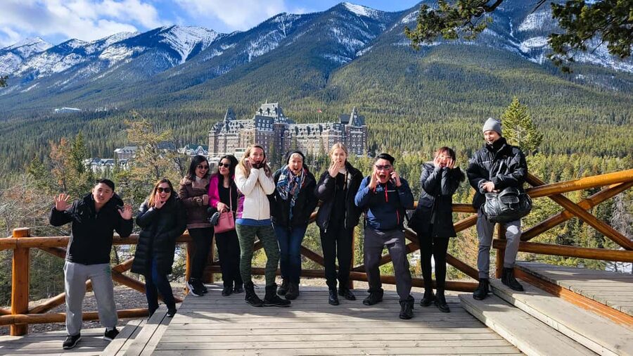 From Calgary/Canmore: Banff National Park Premium Day Trip - Lake Minnewanka changes completely with the seasons