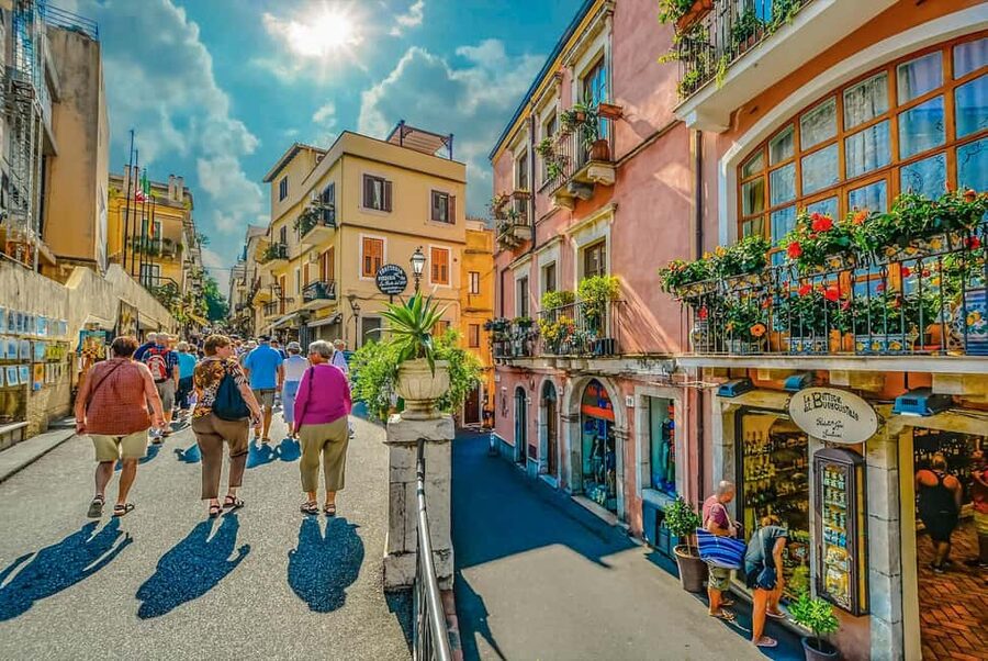 From Cefalù: Day Trip to Mount Etna and Taormina - Going higher by cable car and jeep