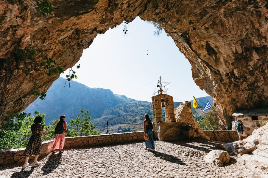 From Chania: Day Trip to Elafonisi Island Pink Sand Beach - Elafonisi gives you a real beach day