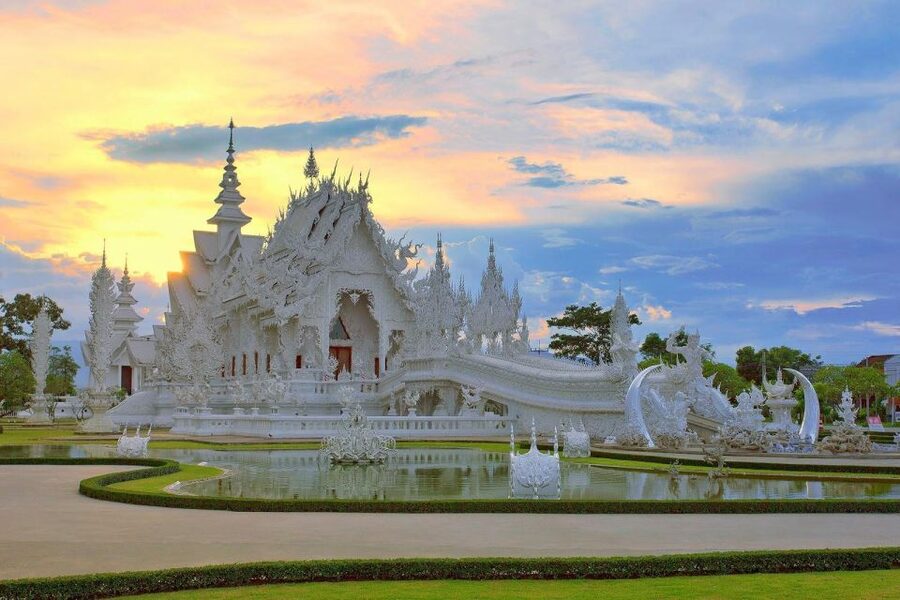 From Chiang Mai: Chiang Rai's Temples Exploration Day Trip - What to wear and how to prepare