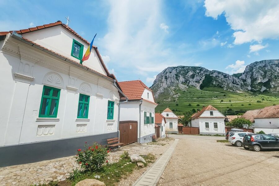From Cluj: Turda Salt Mine, Gorge, and Remetea Full-Day Trip - Rimetea, a preserved village with a slower rhythm