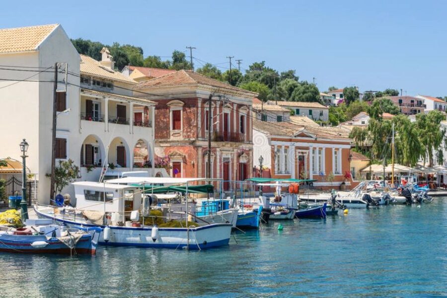 From Corfu: Paxos, Antipaxos & Blue Caves Day Trip by Boat - The Blue Caves and their changing water