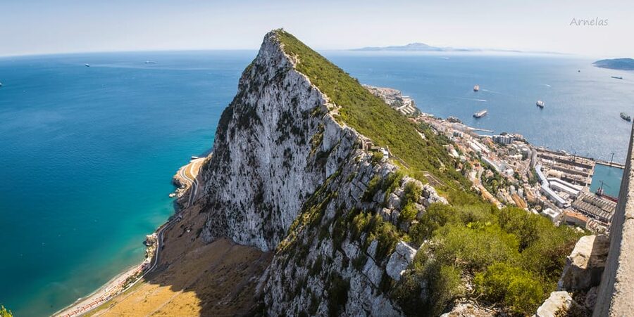 From Costa del Sol: Day Trip to Gibraltar with Guided Tour - The long ride south from the Costa del Sol