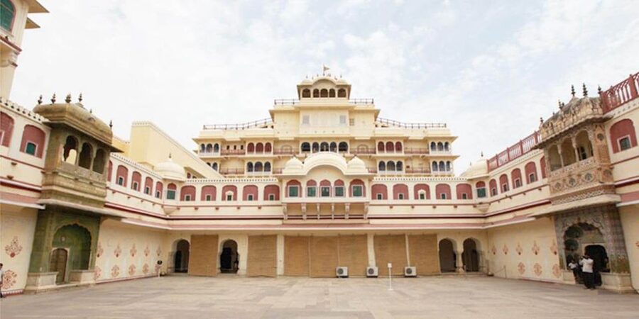 From Delhi: Jaipur Day Trip by Fast Train or Private Car - Is Jaipur worth visiting from Delhi in one day?