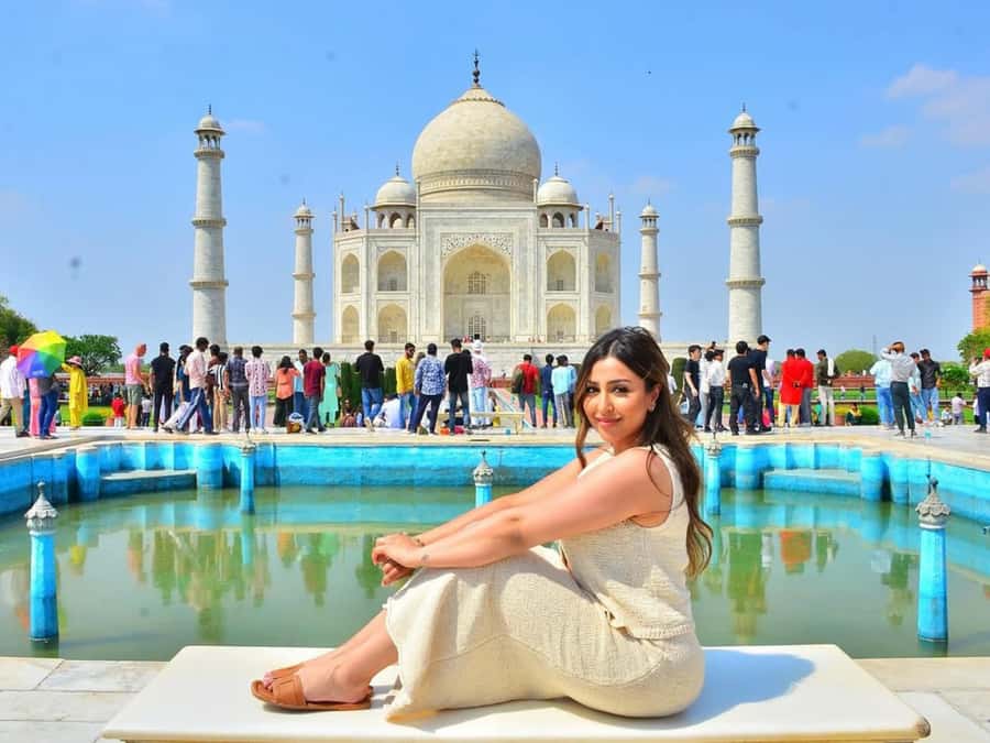 From Delhi: Private Taj Mahal, Baby Taj & Agra Fort Day Trip - A break at a five-star hotel