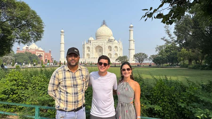 From Delhi: Private Taj Mahal, Baby Taj & Agra Fort Day Trip - Seeing the Taj Mahal before the crowds