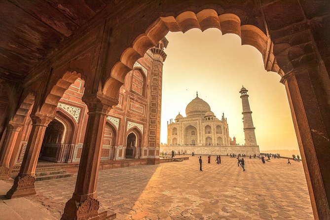 From Delhi: Taj Mahal & Agra Private Day Trip with Transfers - The 2:30 AM start and the Taj Mahal at sunrise