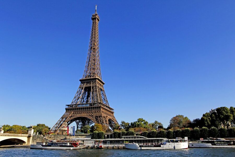 From Disneyland Paris: Paris Day Trip and Sightseeing Cruise - Why this Disneyland Paris day trip works