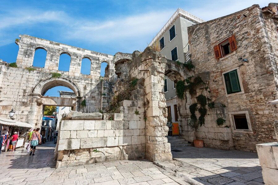 From Dubrovnik: Split Day Trip and City Tour with Transfers - Why This Split Day Trip Makes Sense From Dubrovnik