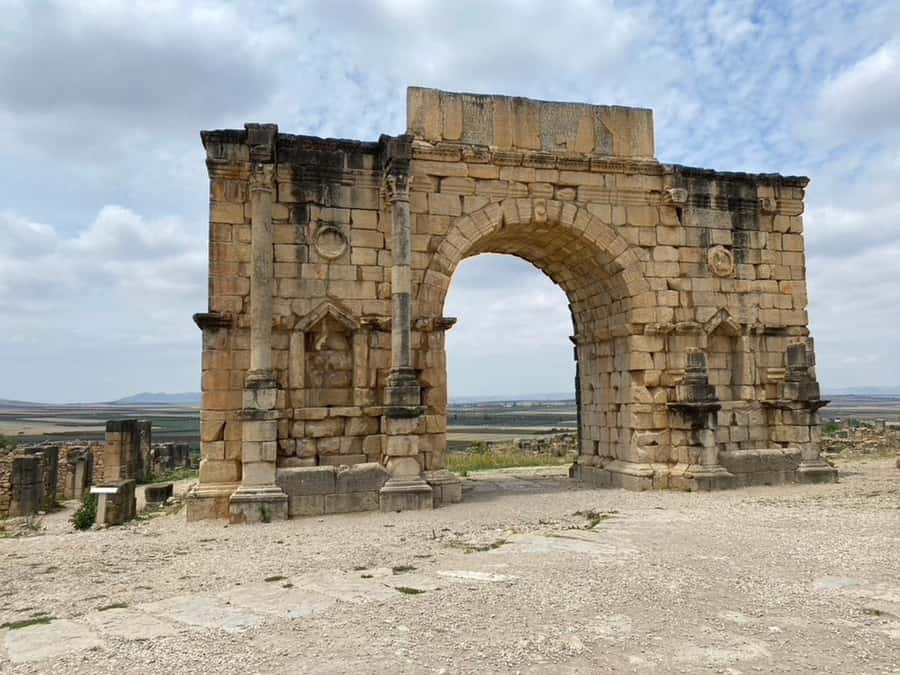 From Fes: Volubilis, Moulay Idriss, & Meknes Full-Day Trip - What $18 really buys you