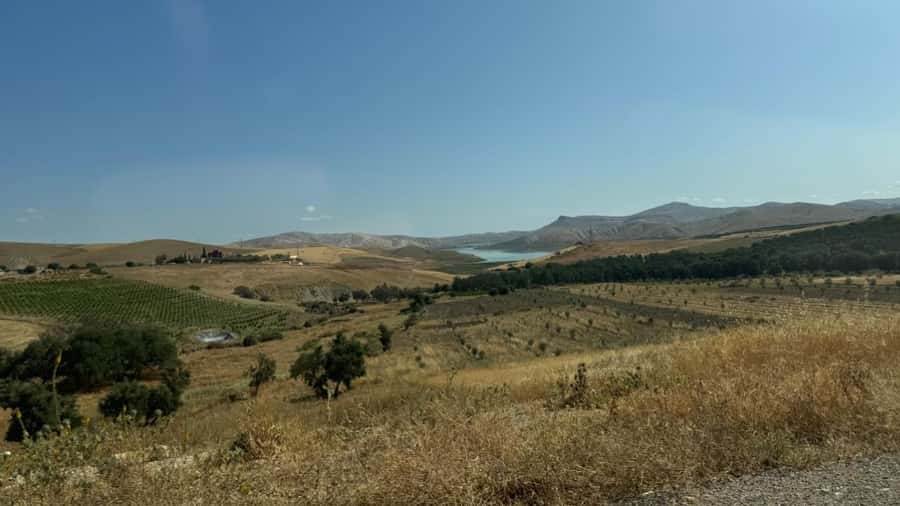 From Fez: Meknes, Volubilis and Moulay Idriss Day Trip - Lunch before Meknes sightseeing
