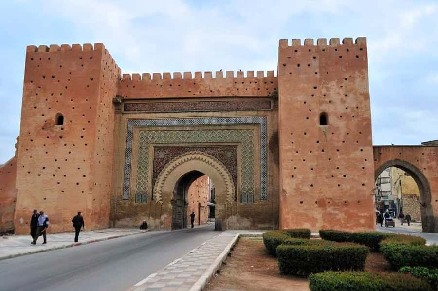 From Fez: Meknes, Volubilis and Moulay Idriss Day Trip - Transport, group size, and comfort