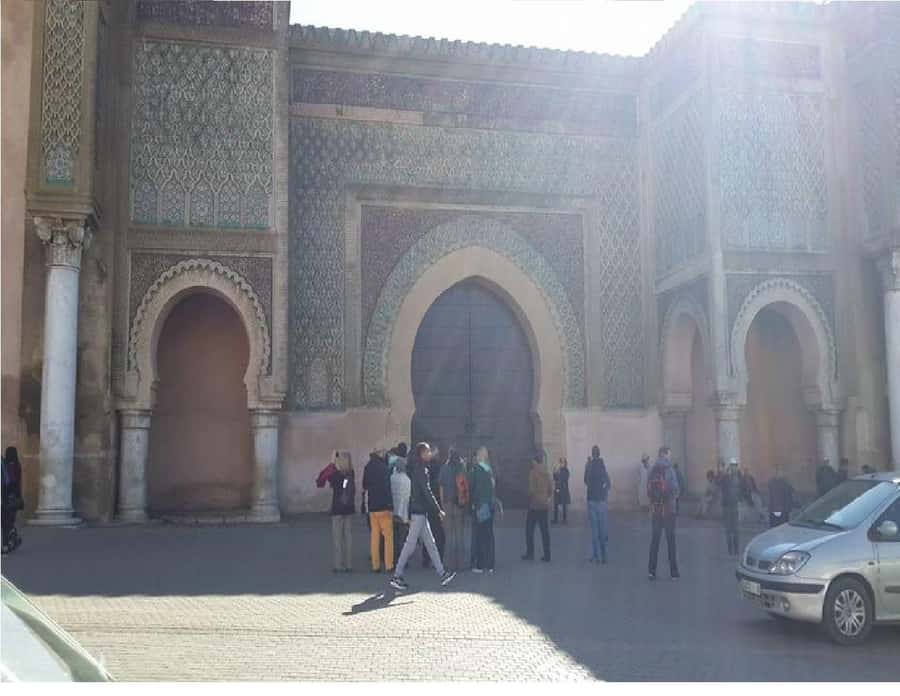 From Fez: Volubilis Moulay Idriss and Meknes Day Trip - Lunch between the holy town and Meknes