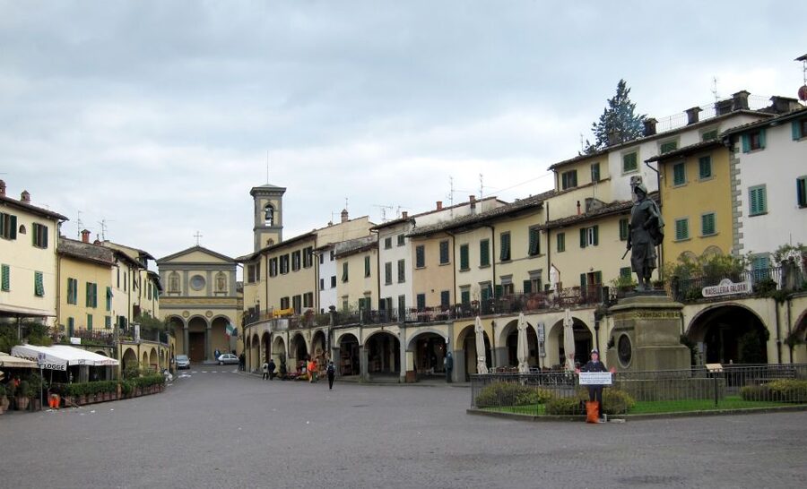 From Florence: Chianti Wine Tastings at Sunset Day Trip - Montefioralle and the best photo moments