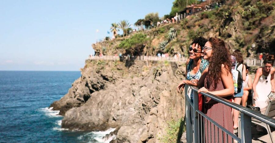 From Florence: Cinque Terre Day Trip with Optional Lunch - Vernazza: the harbor and the boat departure