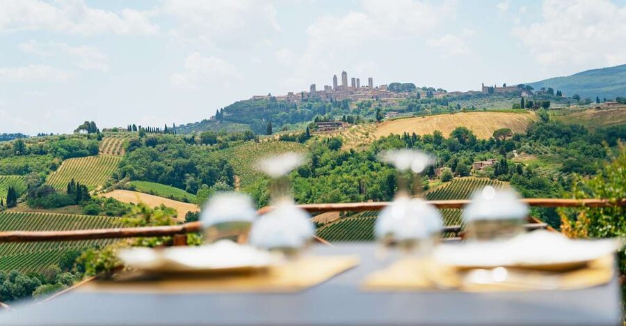 From Florence: Siena, San Gimignano, Pisa & Lunch at Winery - San Gimignano and its famous medieval towers