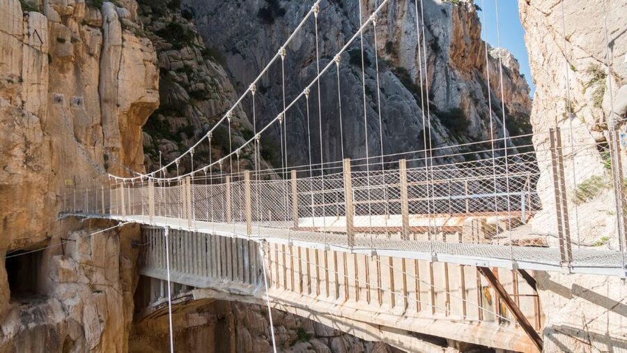 From Fuengirola: Caminito del Rey Guided Day Trip - The chocolate ladder and the transparent viewpoint