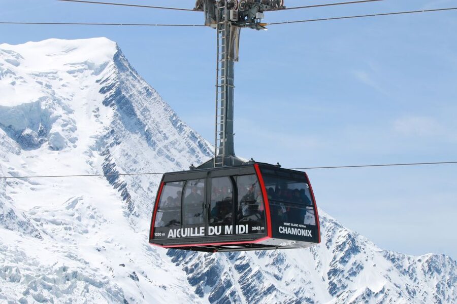 From Geneva: Chamonix Mont-Blanc Private Day Trip - The drive through the Arve Valley