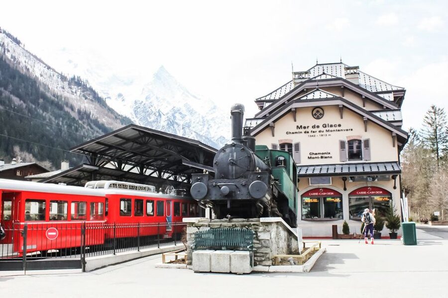 From Geneva: Full-Day Trip to Chamonix and Mont-Blanc - What to bring for a mountain day