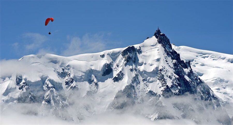 From Geneva: Guided Day Trip to Chamonix & Geneva City Tour - Who should book this day trip?