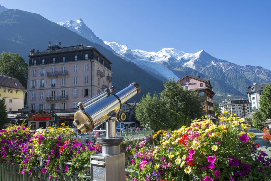 From Geneva: Guided Day Trip to Chamonix & Geneva City Tour - The Aiguille du Midi cable car question