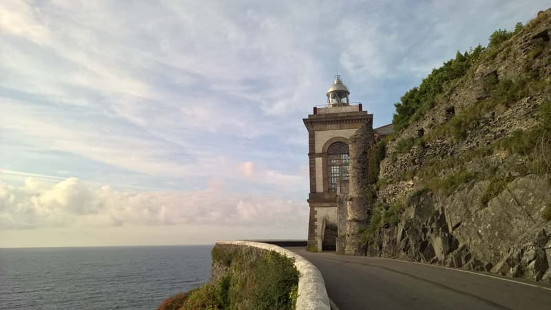 From Gijón: Luarca, Cudillero and Avilés Day Trip - Luarca begins with fishing history and broad views