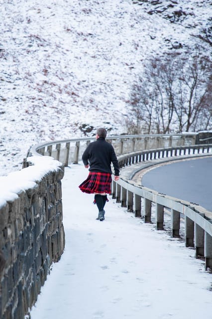 From Glasgow: Glenfinnan, Fort William, and Glencoe Day Trip - Fort William and the foot of Ben Nevis