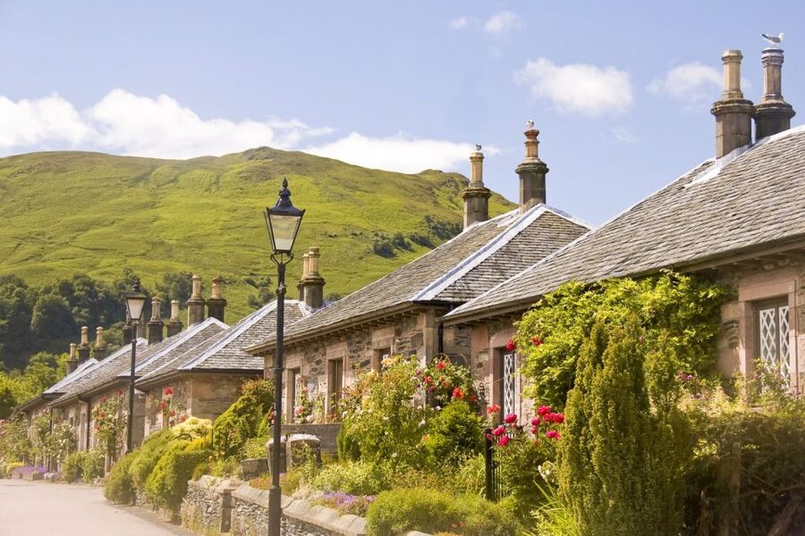 From Glasgow: Oban, Glencoe & West Highland Castles Day Trip - Oban, seafood-town atmosphere and lunch