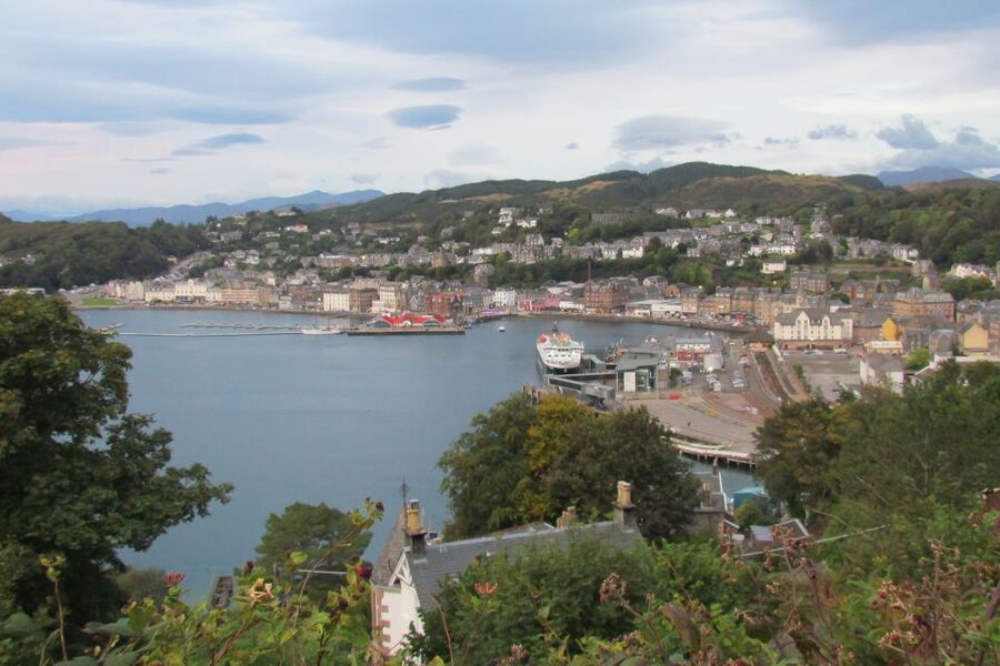 From Glasgow: Oban, Glencoe & West Highland Castles Day Trip - Coach comfort, meeting point and daily pace