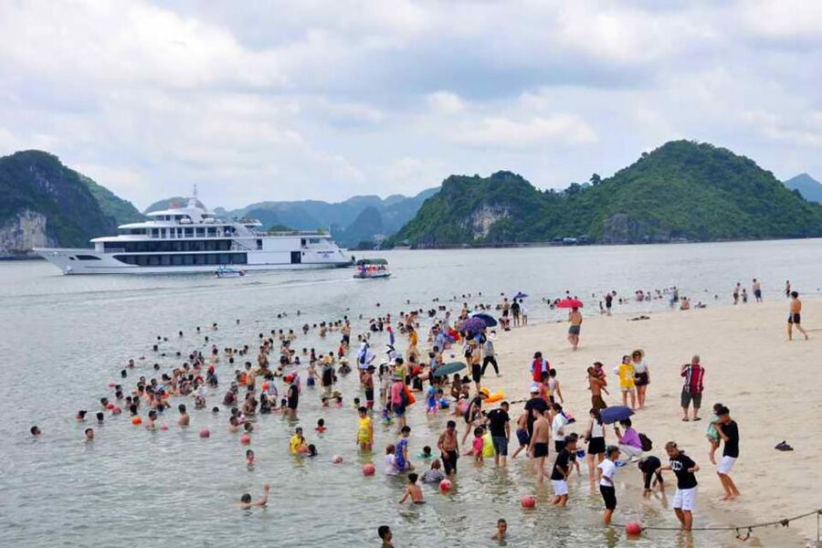 From Hanoi: Halong Bay 1 Day Trip Visit Cave, Island, Kayak - The early Hanoi pickup and long road journey