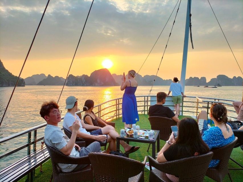 From Hanoi: Halong Bay Deluxe Cruise Day Trip - Guides, Organization, and the Human Side of the Tour