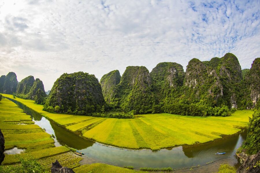 From Hanoi: Hoa Lu, Mua Cave and Tam Coc Full-Day Trip - Hoa Lu and Vietnam’s former capital