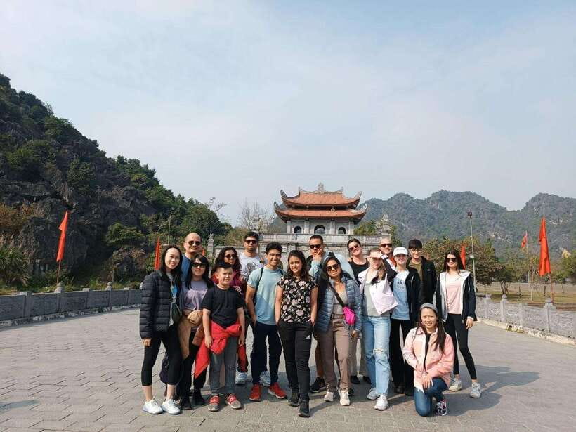 From Hanoi: Ninh Binh, Hoa Lu, Tam Coc, & Mua Cave Day-Trip - A free bicycle ride through Ninh Binh villages