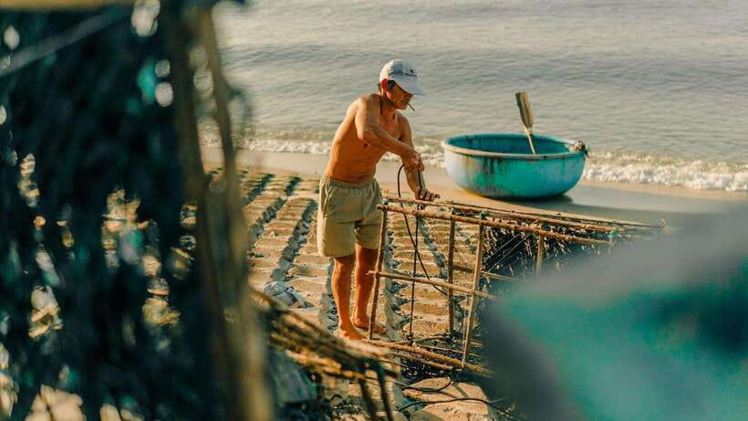 From HCM: Mui Ne Day Trip with Fairy Stream and Sand Dunes - Choosing between the HCM day trip and Mui Ne Jeep tour