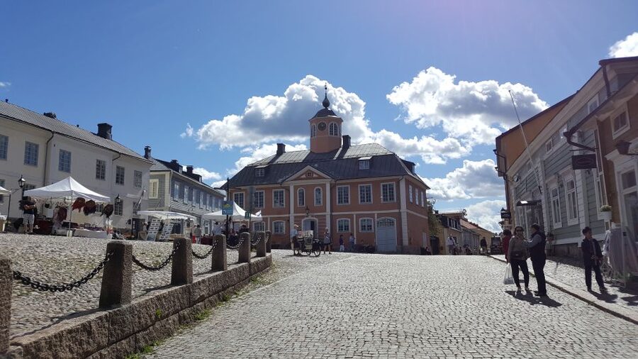 From Helsinki: Porvoo Guided Day Trip with Transportation - Walking through Porvoo’s wooden Old Town