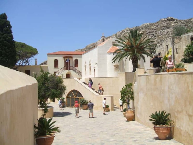 From Herakleion: Day Trip to Preveli Palm River Beach - Four hours of freedom, with a firm departure time