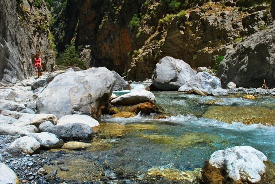 From Heraklion: Samaria Gorge & Agia Roumeli Hiking Day Trip - The long ride home to eastern Crete