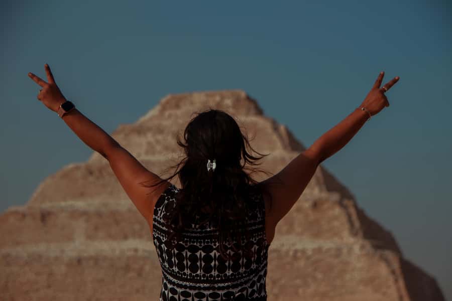 From Hurghada: 2-Day Trip to Cairo by Plane - Day one begins with Giza before the heat