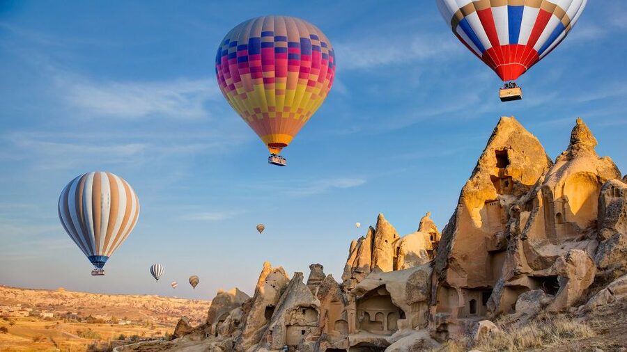 From Istanbul: Day Trip to Cappadocia with Flight & Lunch - Göreme Open Air Museum and the cave churches