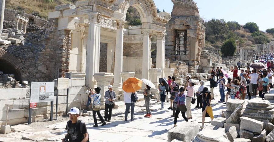 From Istanbul: Ephesus & Şirince Day Trip w/ Wine Tasting - Walking the marble streets of Ephesus