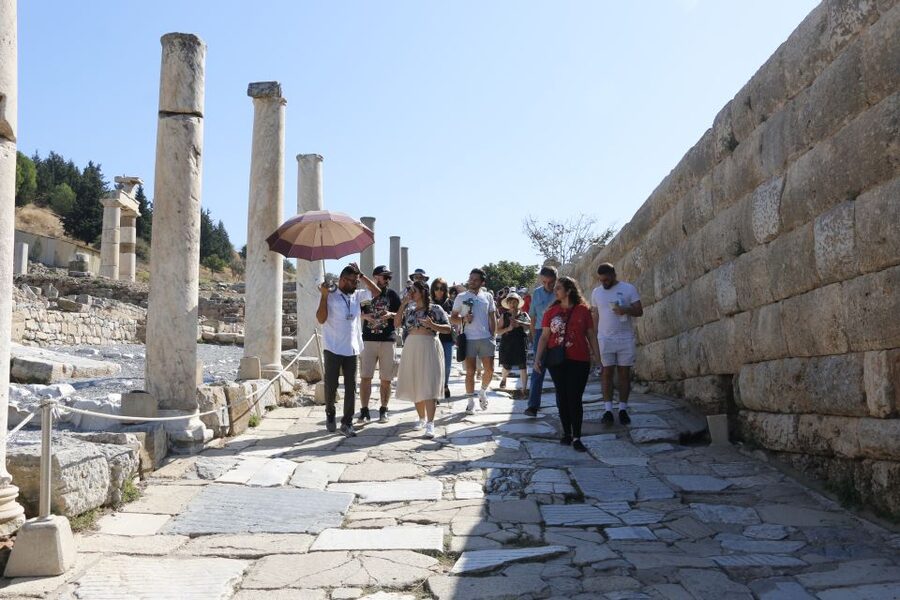 From Istanbul: Ephesus & Şirince Day Trip w/ Wine Tasting - The optional Terrace Houses decision
